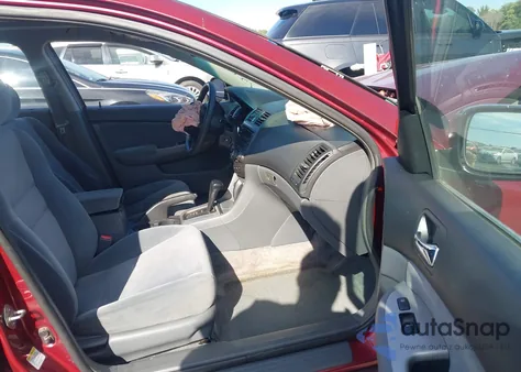 2003 Honda Accord 2.4 Ex из США, поврежденный, VIN 1HGCM56603A013633